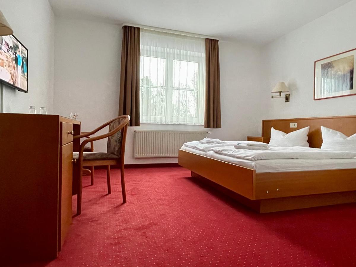 Gut-Hotel Pommernhotel Barth Esterno foto
